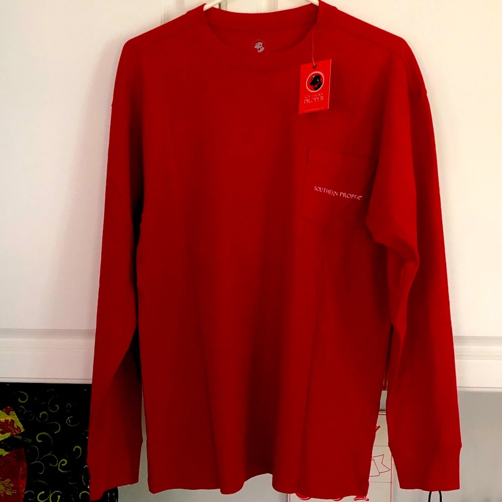 L NWT Ref Southern Proper Holiday T-shirt